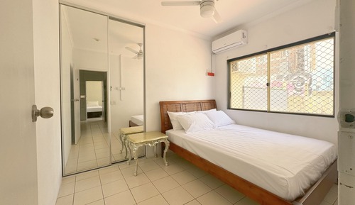 Family Suite: 2 Bedrooms with Kitchenette