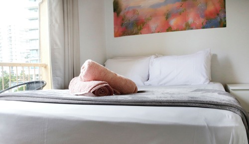 Queen Size Bed with Balcony