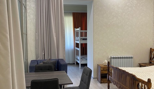 Family Apartment, Mountain View