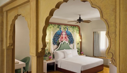 Deluxe Room, 1 Queen Bed (Fort Room Double) Happy hours with 1+1 offer on selected beverages.