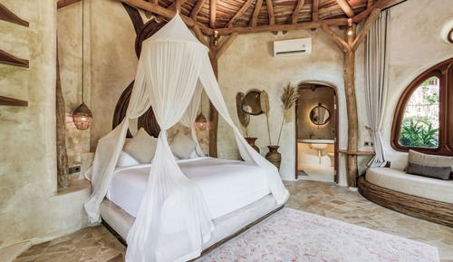 Suite, 1 Queen Bed