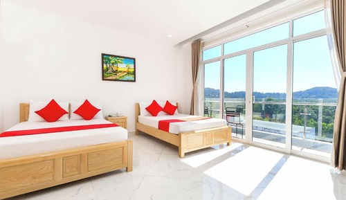 Deluxe Family Room