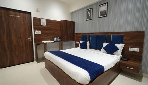 Deluxe Double Room, 1 Double Bed, Non Smoking, Air conditioning