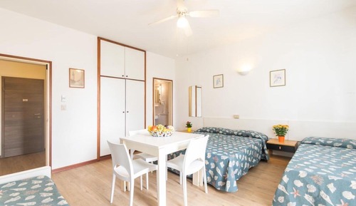 Apartment, Multiple Bedrooms, Balcony