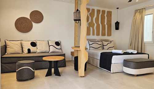 Junior Studio Suite, City View