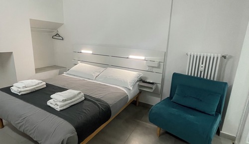 Double Room, 1 Queen Bed