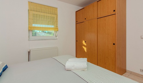 Classic Apartment, Partial Sea View