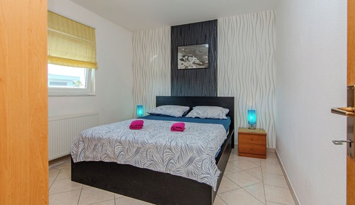 Comfort Apartment, Partial Sea View
