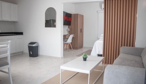 Comfort Studio Suite, 1 Bedroom, Kitchenette, Courtyard View APT 4