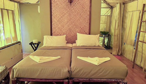 Deluxe Tent