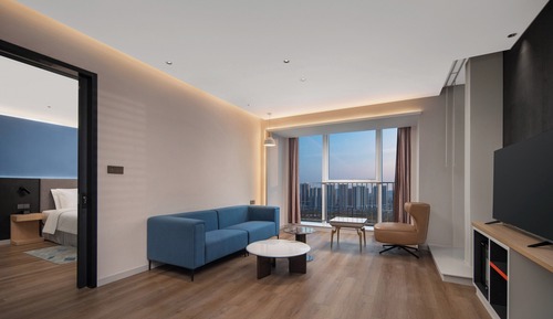 1 Bedroom Suite