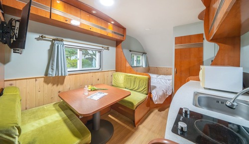 Basic Room, 1 Bedroom (Caravan7(Private BBQ))
