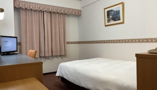 High Deluxe Single (Non Smoking)