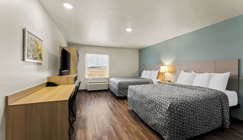 Suite, 2 Queen Beds, Non Smoking