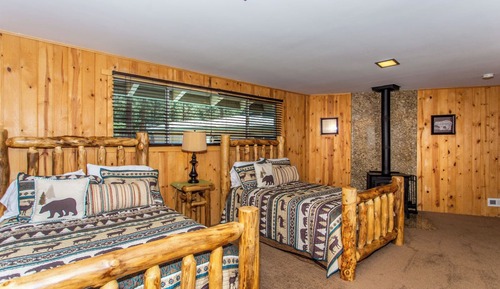 Cabin, Multiple Beds, Pool Access, Mountain View
