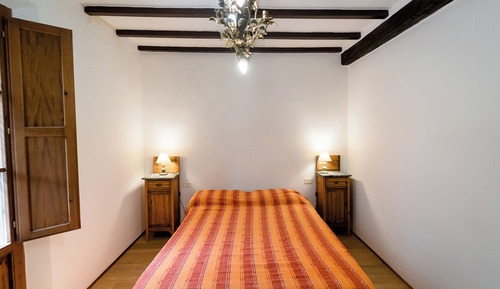 Comfort Room, 1 Queen Bed, Balcony