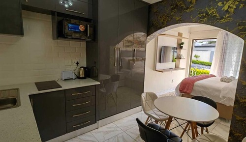 Comfort Studio Suite, Balcony