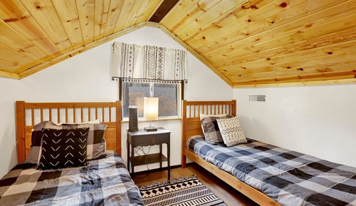 Cabin, Multiple Beds, Hot Tub, Mountain View (2493)