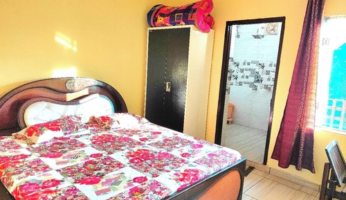 Comfort Room, Mountain View