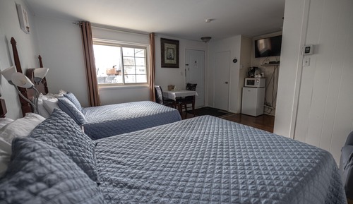 Standard Room, 2 Double Beds