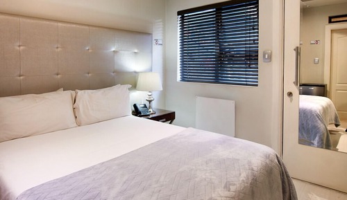 Basic Studio, 1 Double Bed, Kitchenette