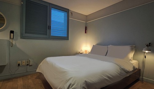 Standard Double Room, 1 Double Bed (No view, No Twin Available)