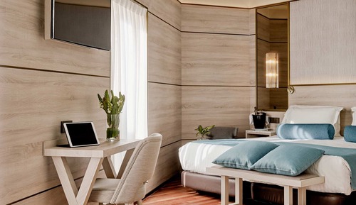 Superior Room, City View