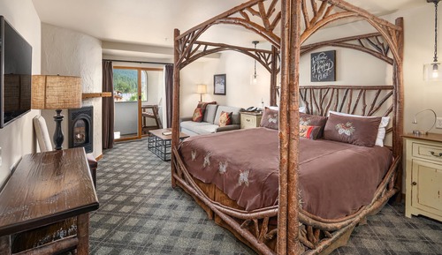 Premium Room, Balcony (Fireplace & Village View)