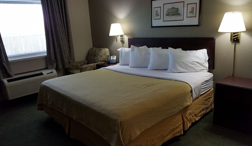 Standard Room, 1 King Bed