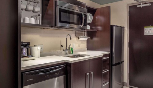 Studio, 1 Queen Bed, Accessible (Hearing)