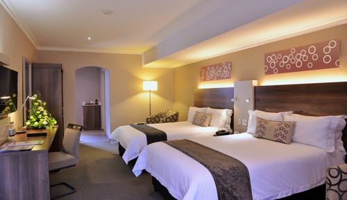 Deluxe Room, 2 Queen Beds, Non Smoking, Garden View (Silverbirch Double 4*)