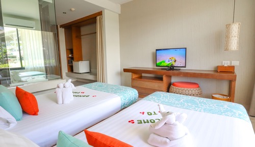 Deluxe Room, Balcony, Partial Sea View