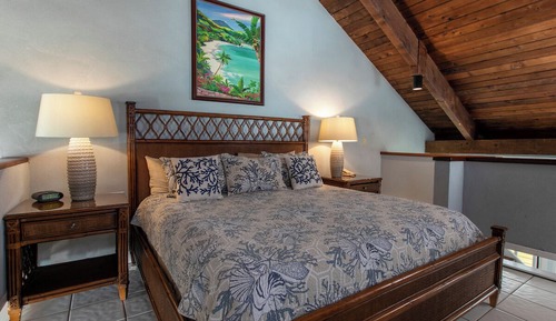 Luxury Suite Ocean View Upper 8C