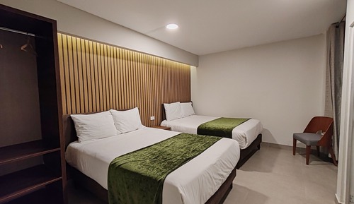 Family Twin Room, 2 Double Beds