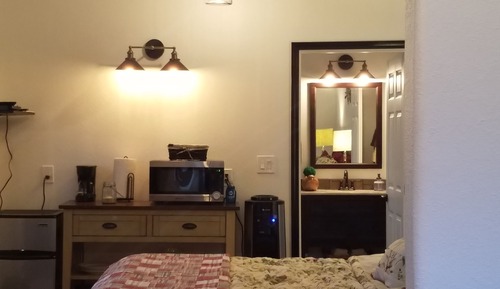 Luxury Bungalow, 1 Bedroom, Fireplace, Lake View (Punawai Hale)