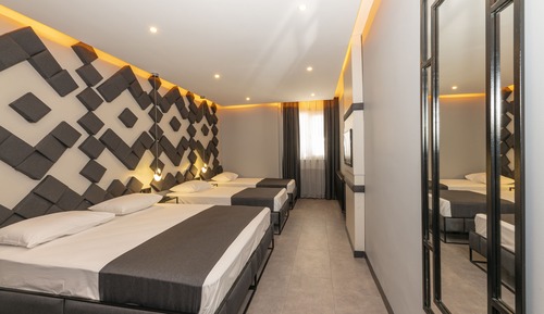 Standard Quadruple Room