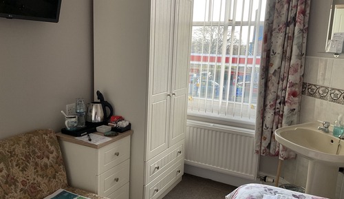 Basic Single Room, Private Bathroom