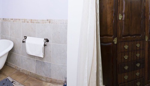 Deluxe Double or Twin Room, Bathtub, Garden View