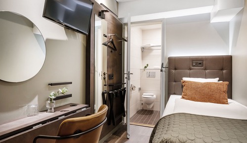 Simple Economy Room, No Windows