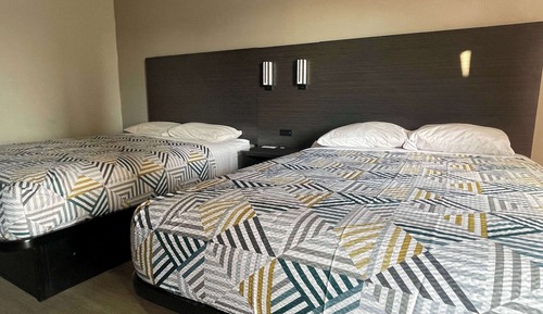 Deluxe Room, 2 Queen Beds, Smoking, Refrigerator & Microwave