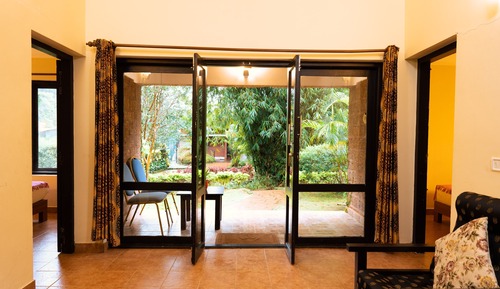 Family Room, 2 Bedrooms, Garden View
