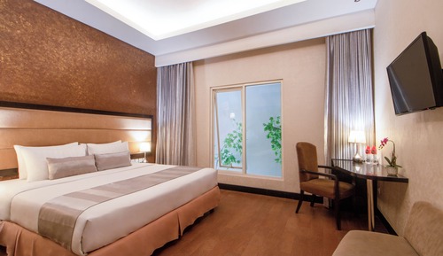 Deluxe Suite, Bathtub