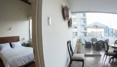 Deluxe Studio Suite