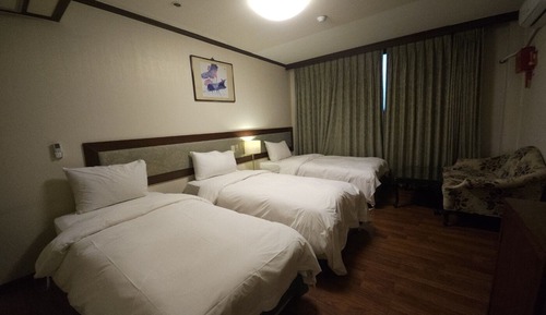Triple Room