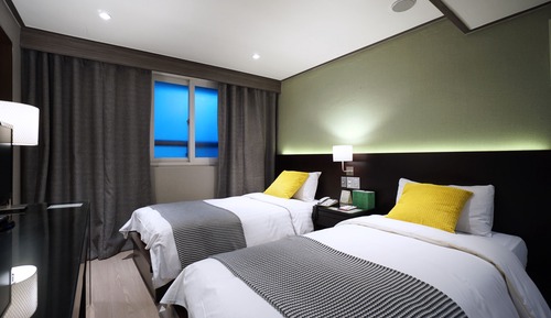 Superior Twin Room