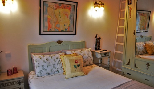 Classic Double Room (2)