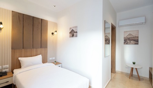 Standard Cabin, Pool Access, Pool View