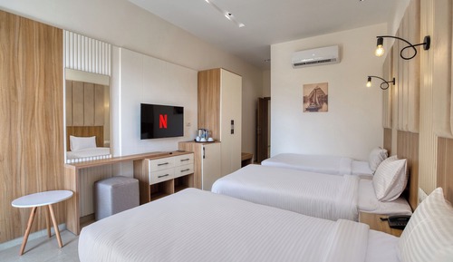 Deluxe Triple Room, Balcony, Mountain View