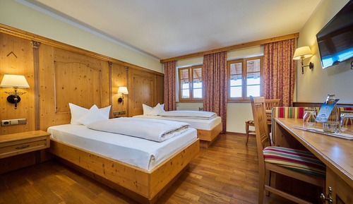 Twin Room, Balcony