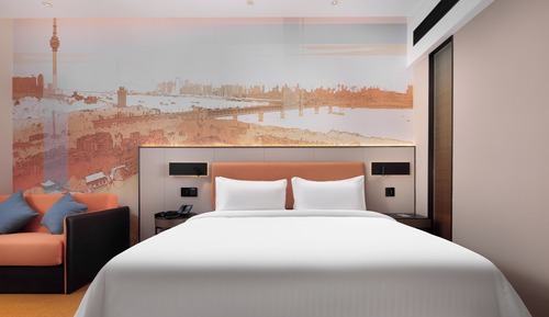 Executive Studio Suite, City View